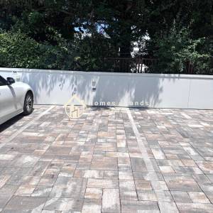 Sesvete,centar,novi 4-soban stan 93m2 s parkingom i tri balkona