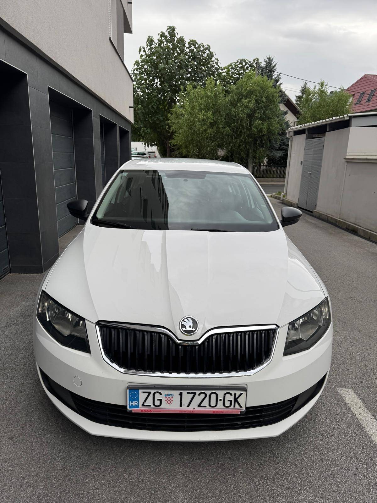 ŠKODA OCTAVIA 1.6TDI /prvi vlasnik/veliki servis/reg.7/26.god/odličan/