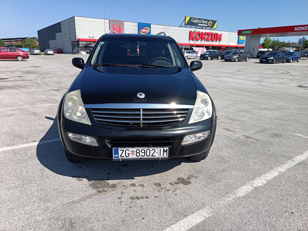 Ssyangyong Rexton 2.7xdi 4x4 prodaja ili zamjena uz moju nadoplatu