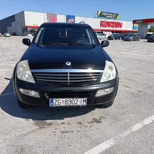 Ssyangyong Rexton 2.7xdi 4x4 prodaja ili zamjena uz moju nadoplatu