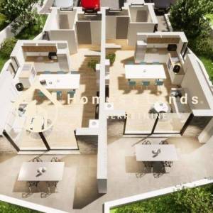 Vodice,prekrasan 4-soban stan 101m2 s prostranim vrtom i tri parkinga 