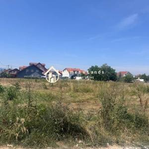 Zagreb,Sesvetska Sopnica,zemljište 350m2 za izgradnju do 3 stambene 