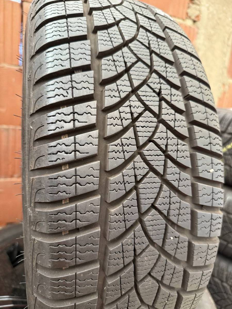 Zimske gume Goodyear Ultra Grip 205/55R16 / 4 komada