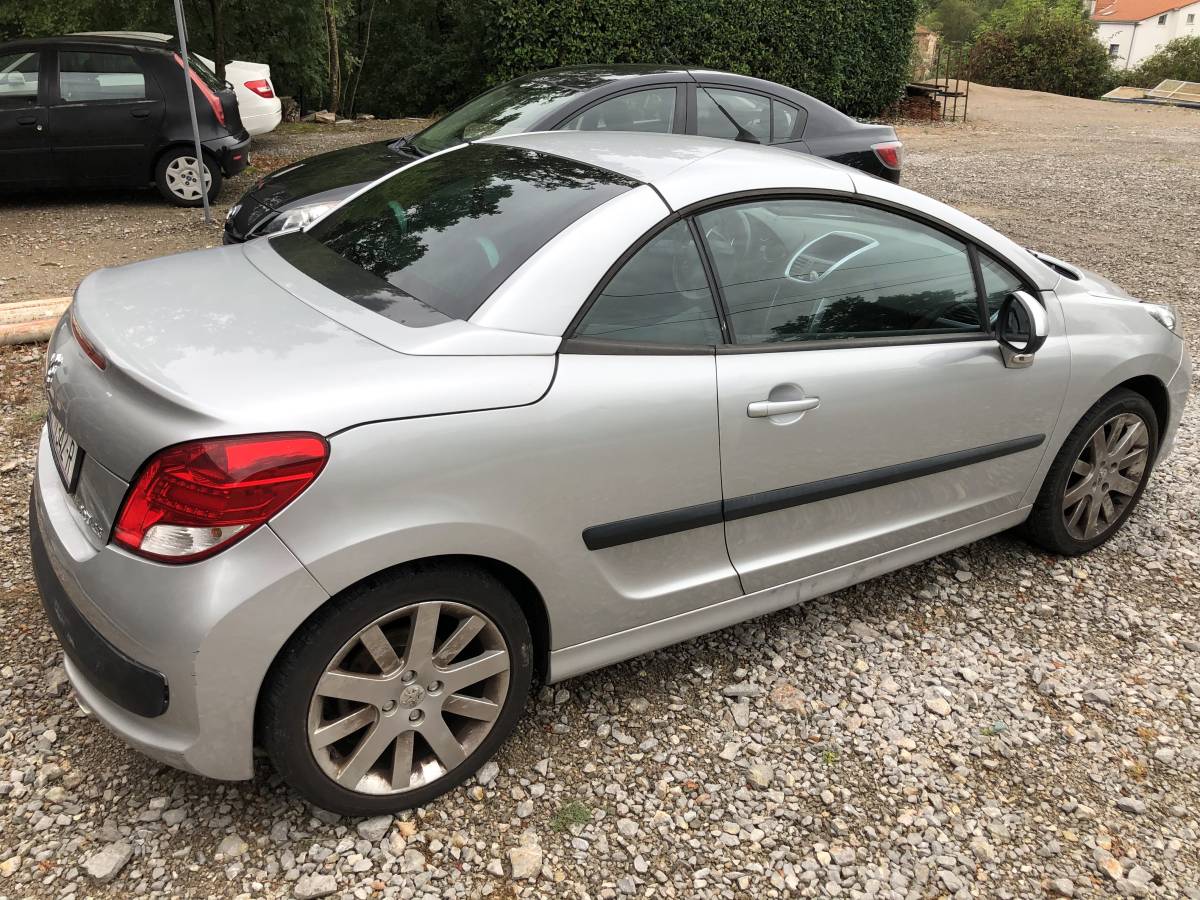 207CC,1.6T,110 kW,2008.g.80tkm,reg.do4/26,pukao lanac distribucuje