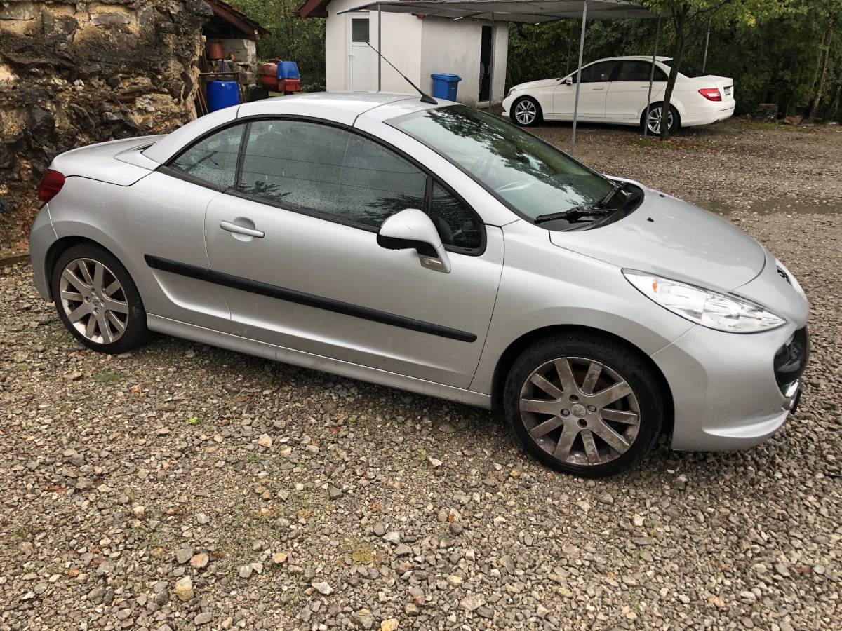 207CC,1.6T,110 kW,2008.god.90000 km reg.do4/2,pukao lanac distribucije