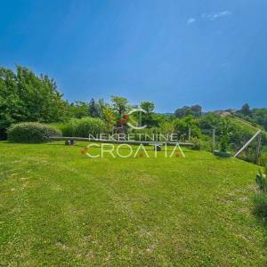 8.700 m2: kuća, klijet, livada, šuma, izvor vode! 