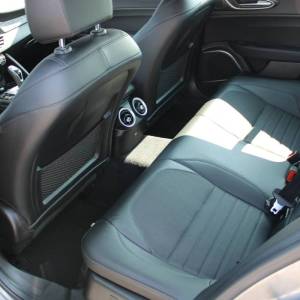 Alfa Romeo Giulia 2.2 Mjt AUTOMATIK 190ks *NAVIGACIJA, KAMERA*