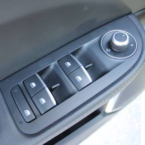 Alfa Romeo Giulia 2.2 MJT Veloce AUTOMATIK 210ks *NAVIGACIJA, LED, KAMERA*
