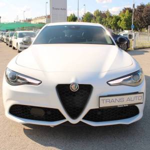 Alfa Romeo Giulia 2.2 MJT Veloce AUTOMATIK 210ks *NAVIGACIJA, LED, KAMERA*