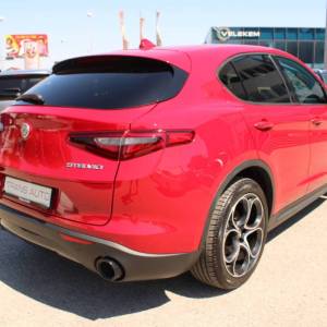 Alfa Romeo Stelvio 2.2 MJT Q4 AUTOMATIK *NAVIGACIJA, KAMERA*