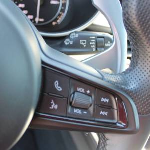 Alfa Romeo Stelvio 2.2 MJT Q4 AUTOMATIK *NAVIGACIJA, KAMERA*