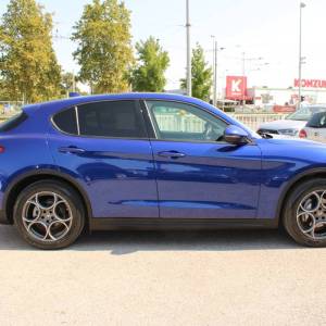 Alfa Romeo Stelvio 2.2 MJT Q4 AUTOMATIK *NAVIGACIJA, KAMERA*