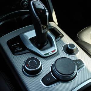 Alfa Romeo Stelvio 2.2 MJT Q4 AUTOMATIK *NAVIGACIJA, KAMERA*
