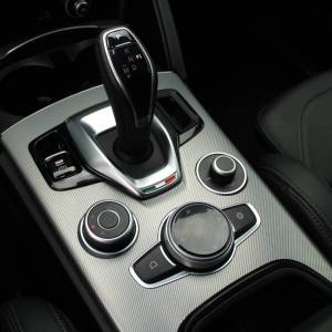 Alfa Romeo Stelvio 2.2 MJT Q4 Veloce 210ks AUTOMATIK *LED, NAVIGACIJA, KAMERA*