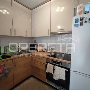 Apartmanska kuća s četiri stambene jedinice, 190 m², Vir