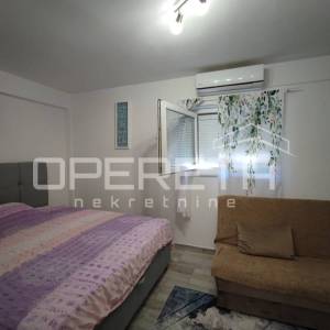 Apartmanska kuća s četiri stambene jedinice, 190 m², Vir
