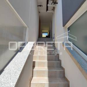 Apartmanska kuća s četiri stambene jedinice, 190 m², Vir