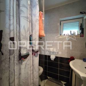 Apartmanska kuća s četiri stambene jedinice, 190 m², Vir