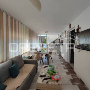 Apartmanska kuća s četiri stambene jedinice, 190 m², Vir