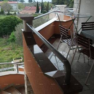 Apartmanska kuća sa 5 apartmana, svaki s predivnim pogledom na more