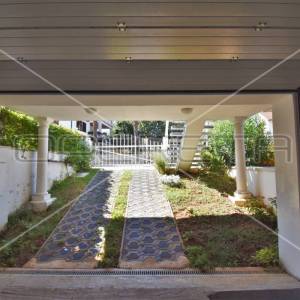 Apartmanski objekt s 6 odvojenih apartmana i garažom, Rovinj, Istra
