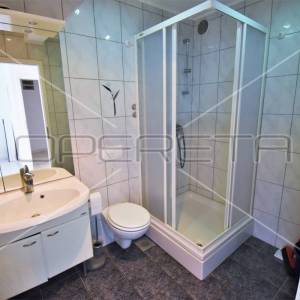 Apartmanski objekt s 6 odvojenih apartmana i garažom, Rovinj, Istra