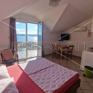 Apartmanski objekt s otvorenim pogledom na more,  Karlobag, 350 m2
