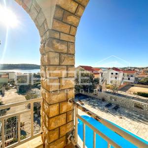 Apartmanski objekt u Barbatu na otoku Rabu