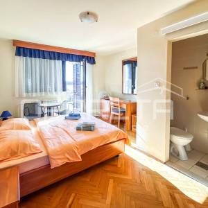 Apartmanski objekt u Barbatu na otoku Rabu