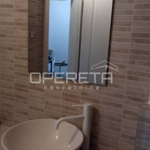 Atraktivna garsonjera s malom terasom, Žrnovo, Korčula