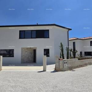 Atraktivna, visoko kvalitetna, moderna vila sa bazenom. Sv.Lovreč, okolica Poreča!