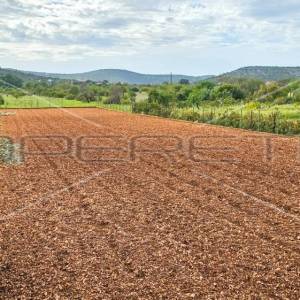 Atraktivno građevinsko zemljište blizu mora  1283 m²