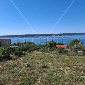 Atraktivno građevinsko zemljište s panoramskim pogledom na more