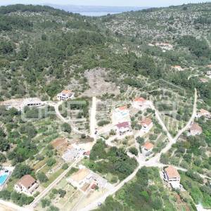 Atraktivno građevinsko zemljište 475 m² u Veloj Luci – spoj prirode, mira i bliz