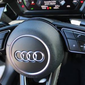 Audi A3 40 TFSi E AUTOMATIK *LED, NAVIGACIJA*