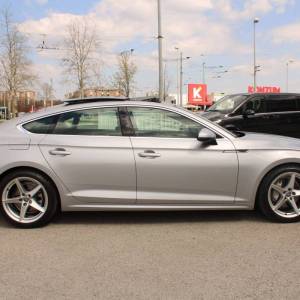 Audi A5 Sportback 40 TDi Sport S-tronic *PANORAMA, NAVIGACIJA*