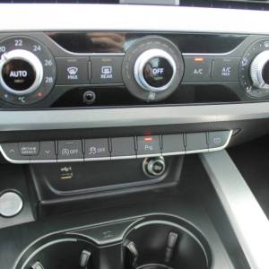 Audi A5 Sportback 40 TDi Sport S-tronic *PANORAMA, NAVIGACIJA*