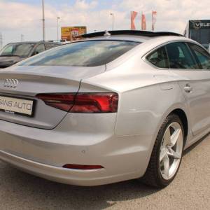 Audi A5 Sportback 40 TDi Sport S-tronic *PANORAMA, NAVIGACIJA*