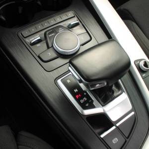 Audi A5 Sportback 40 TDi Sport S-tronic *PANORAMA, NAVIGACIJA*