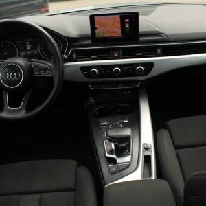 Audi A5 Sportback 40 TDi Sport S-tronic *PANORAMA, NAVIGACIJA*