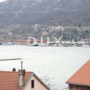 BAKAR- stan, etaža 140m2 sa pogledom na more