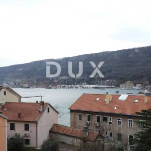 BAKAR- stan, etaža 140m2 sa pogledom na more