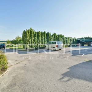 Bana Josipa Jelačića , Zgrada, 2.500.000,00 EUR