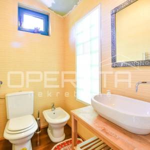 Bana Josipa Jelačića , Zgrada, 2.500.000,00 EUR