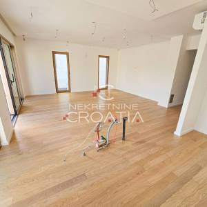  BAROKNA JEZGRA, PENTHOUSE U NOVOGRADNJI, 2.471€/m2 