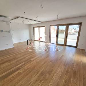  BAROKNA JEZGRA, PENTHOUSE U NOVOGRADNJI, 2.471€/m2 