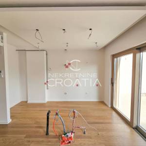  BAROKNA JEZGRA, PENTHOUSE U NOVOGRADNJI, 2.471€/m2 