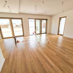  BAROKNA JEZGRA, PENTHOUSE U NOVOGRADNJI, 2.471€/m2 