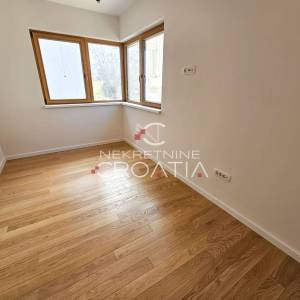  BAROKNA JEZGRA, PENTHOUSE U NOVOGRADNJI, 2.471€/m2 