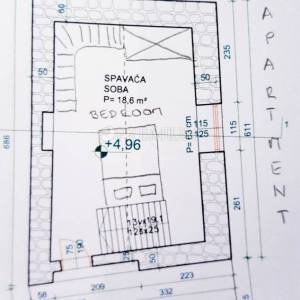 Baška, adaptirana kamena kuća, 80 m od mora!